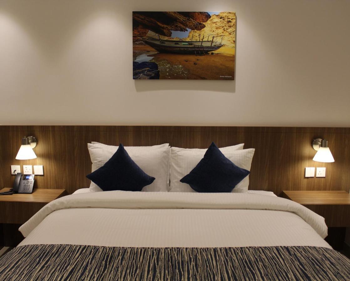 Duqm Express Hotel Экстерьер фото