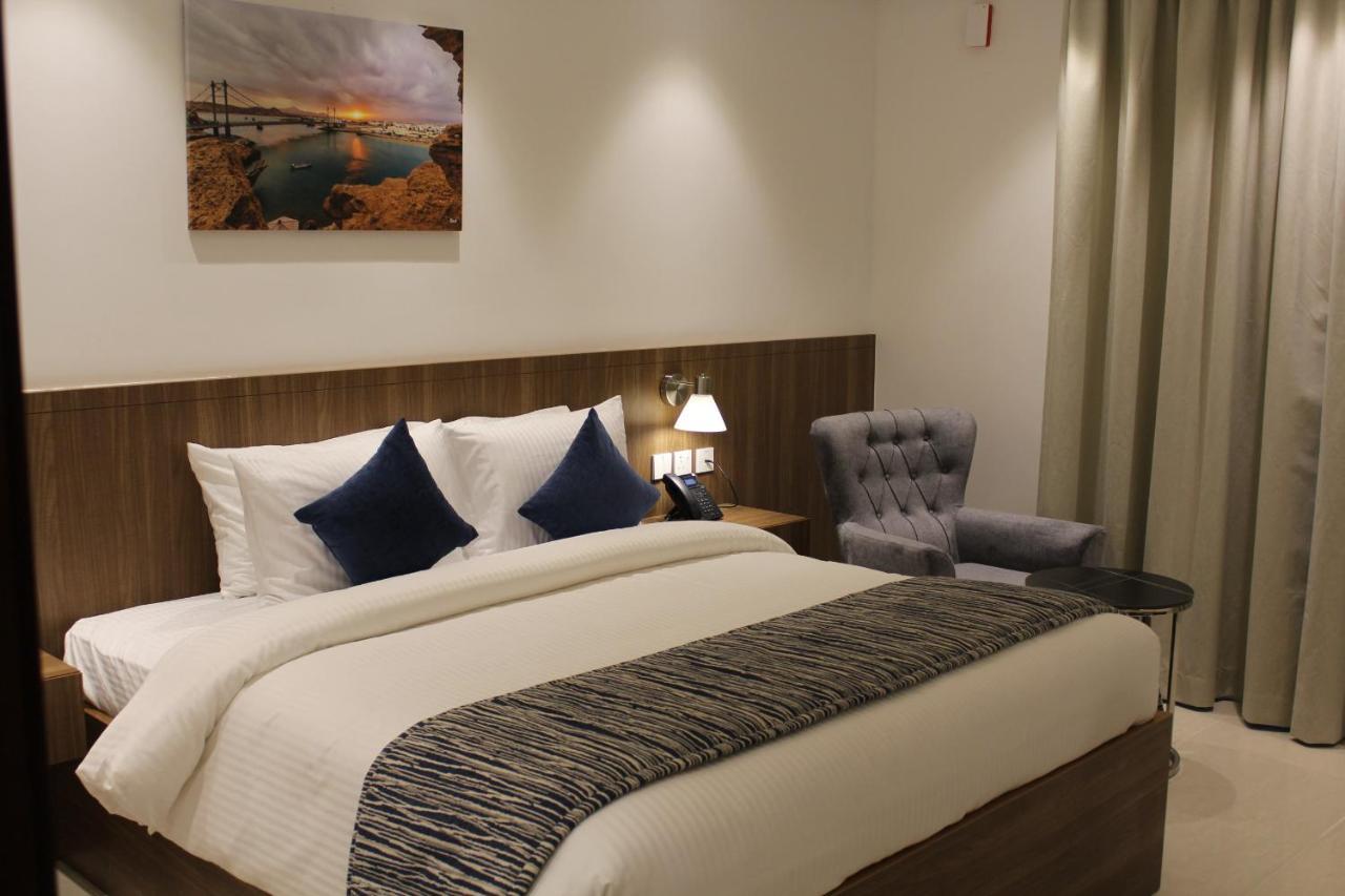 Duqm Express Hotel Экстерьер фото
