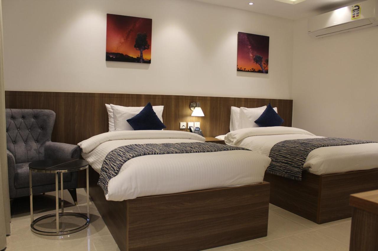 Duqm Express Hotel Экстерьер фото