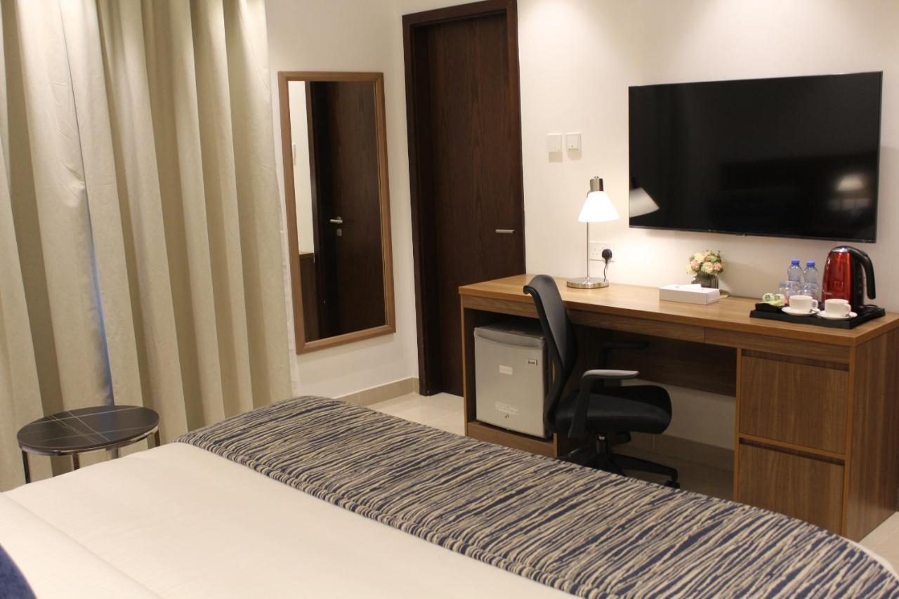 Duqm Express Hotel Экстерьер фото