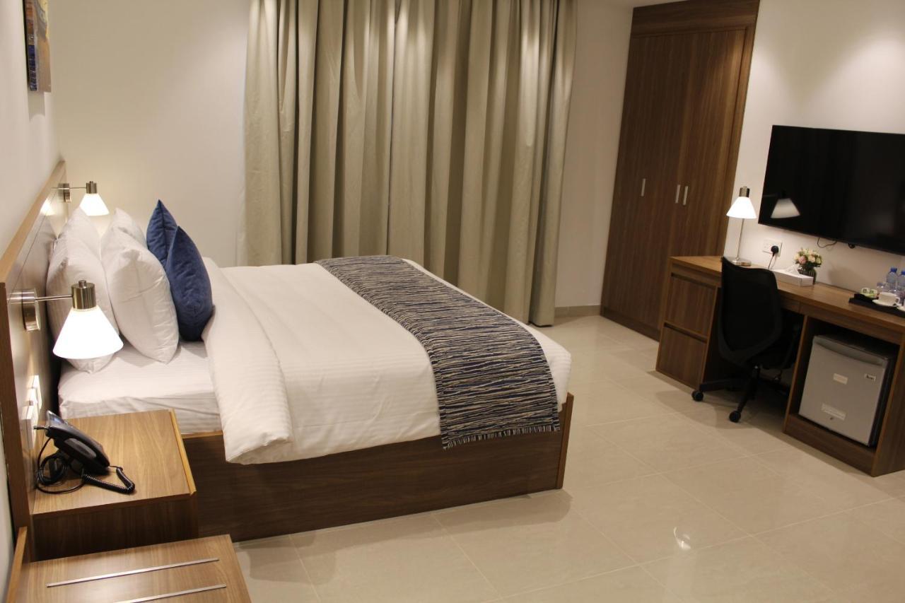 Duqm Express Hotel Экстерьер фото