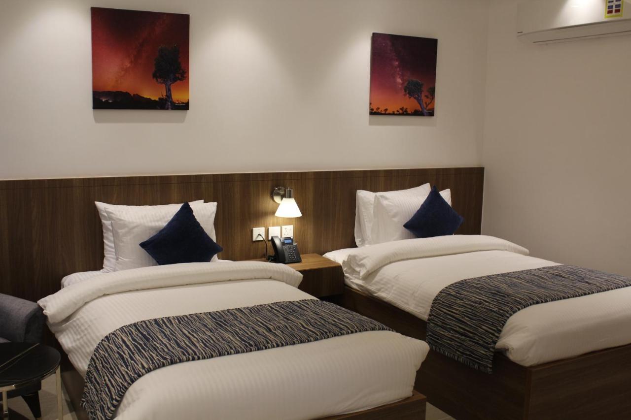 Duqm Express Hotel Экстерьер фото