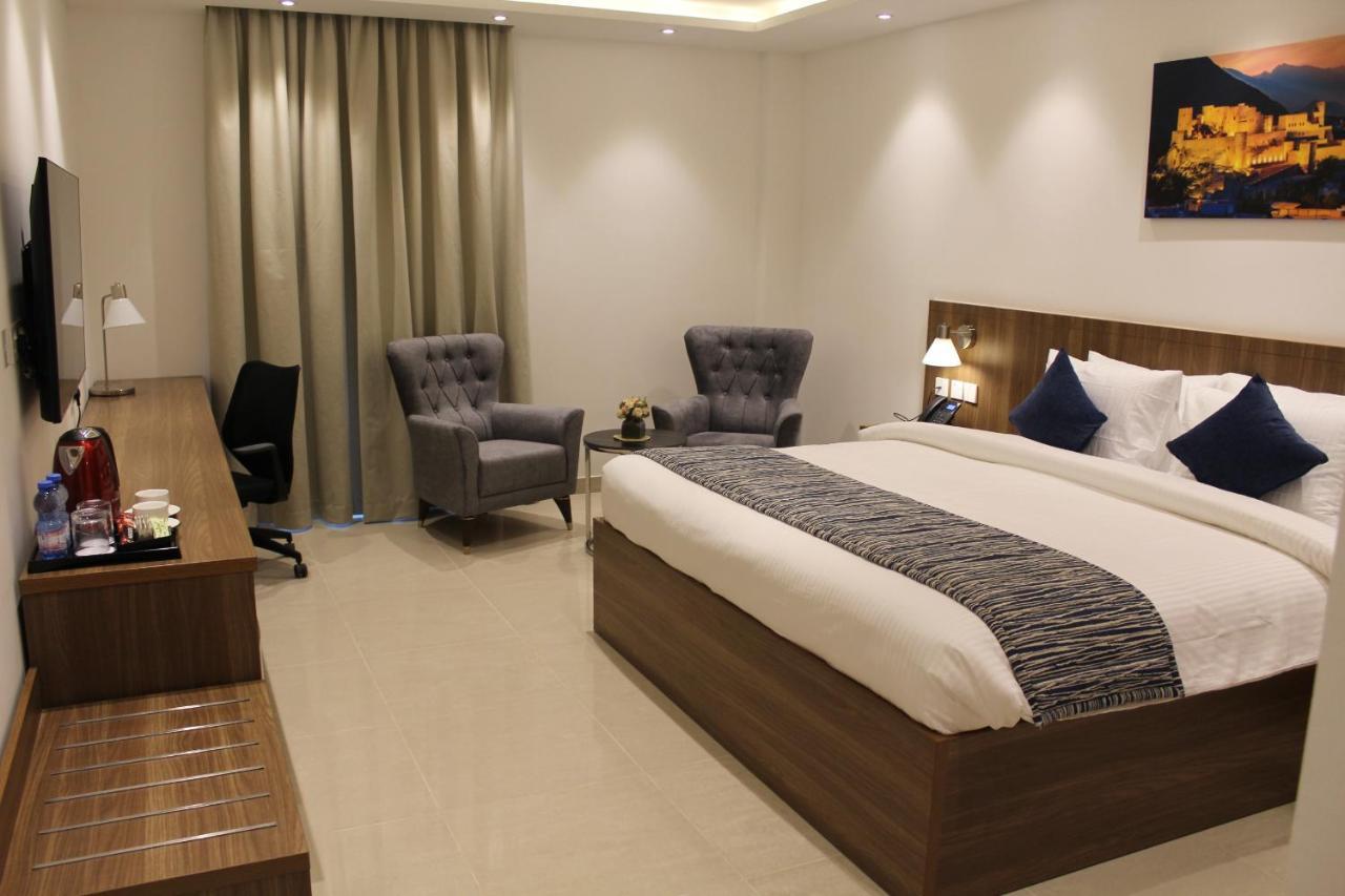 Duqm Express Hotel Экстерьер фото