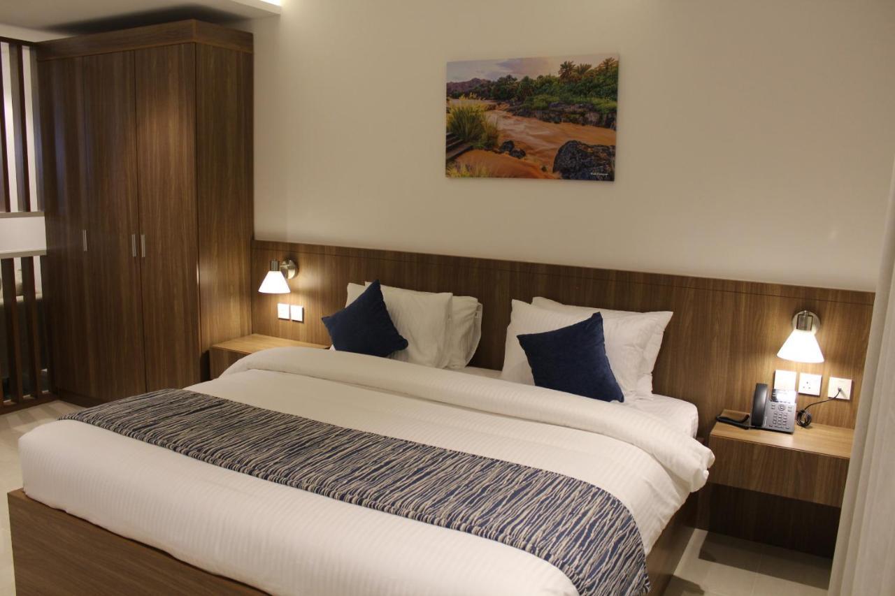 Duqm Express Hotel Экстерьер фото