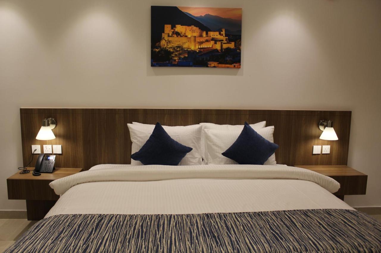 Duqm Express Hotel Экстерьер фото